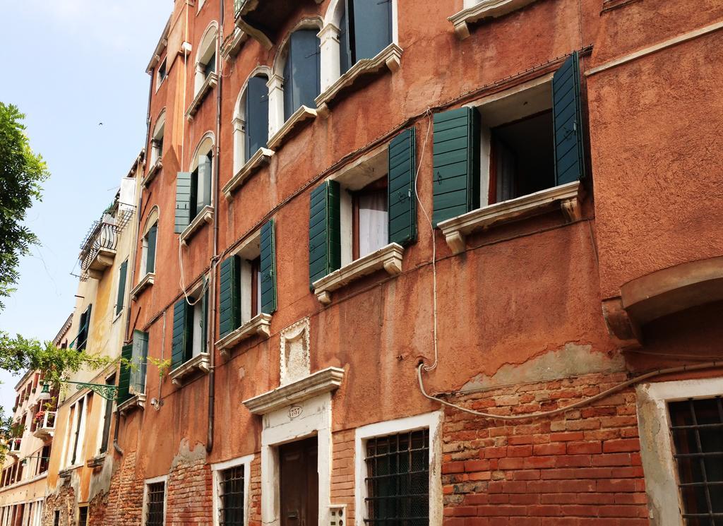 Sweet Home New Venice Exterior photo